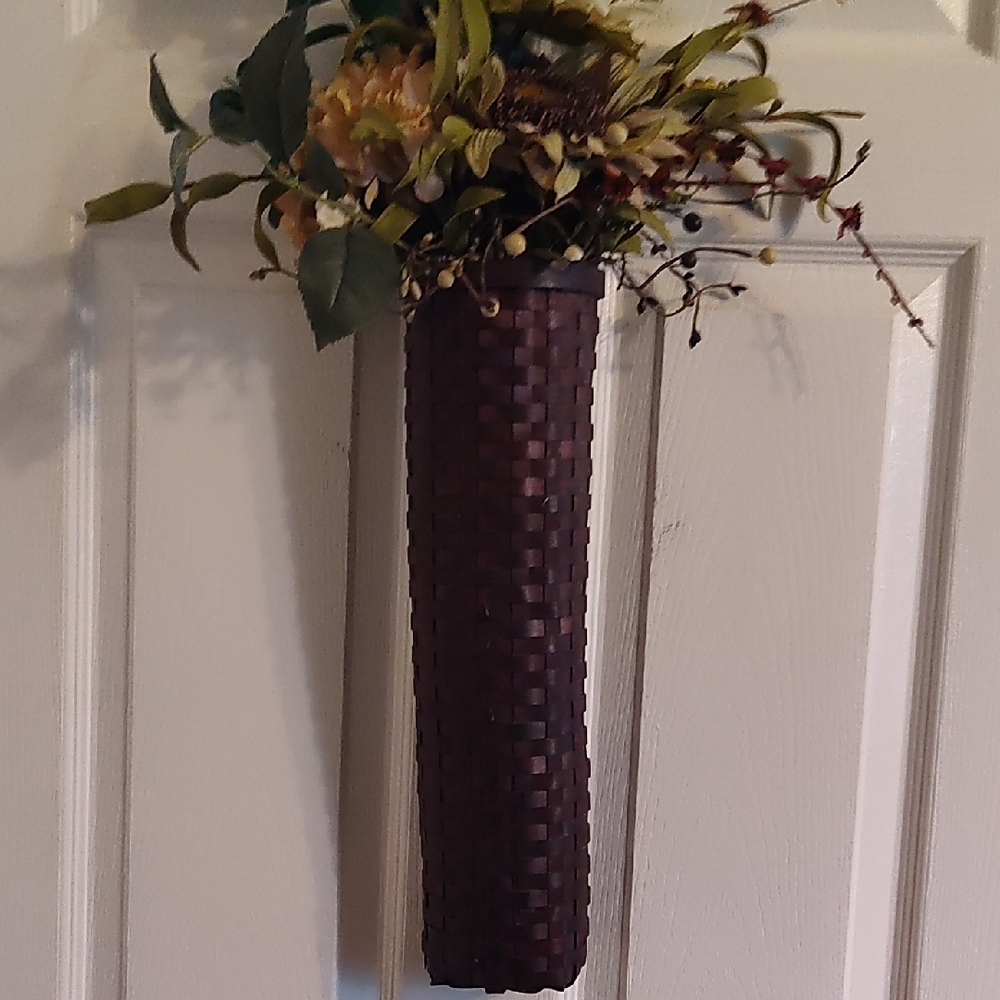 Elegant Brown Woven Wall Vase with Floral Arrangement